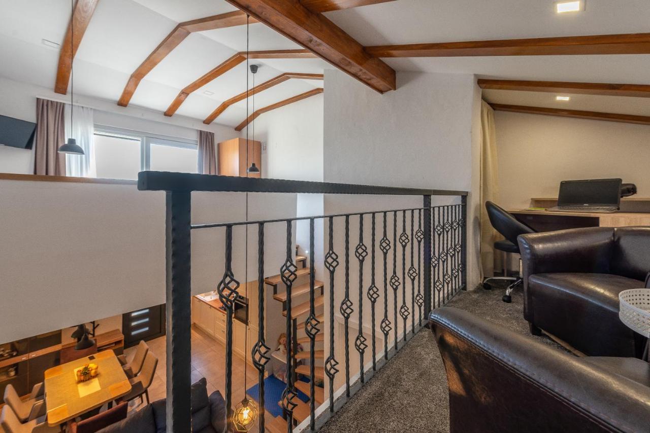 Villa Zora, Starigrad Paklenica, Seline Ngoại thất bức ảnh